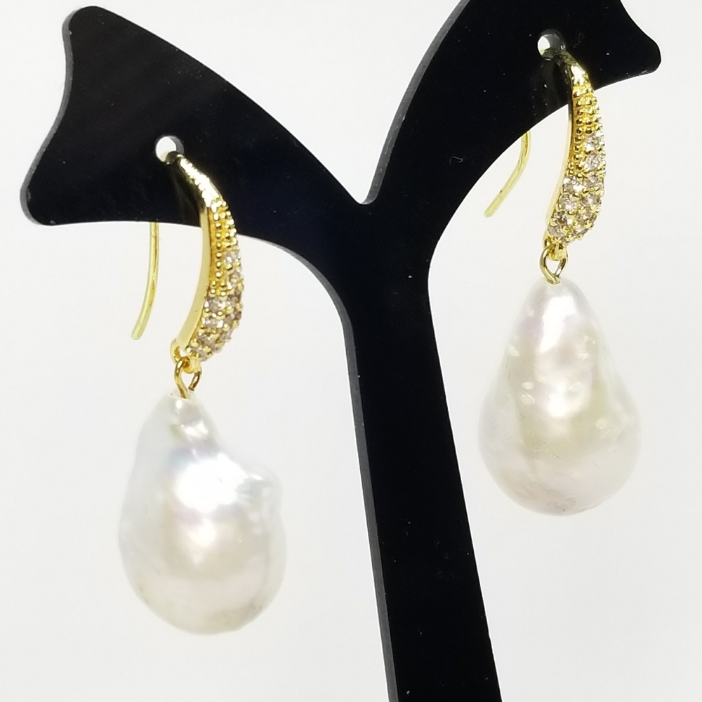 Natural Freshwater Baroque Pearl Earrings NEW - Picture 4 of 15